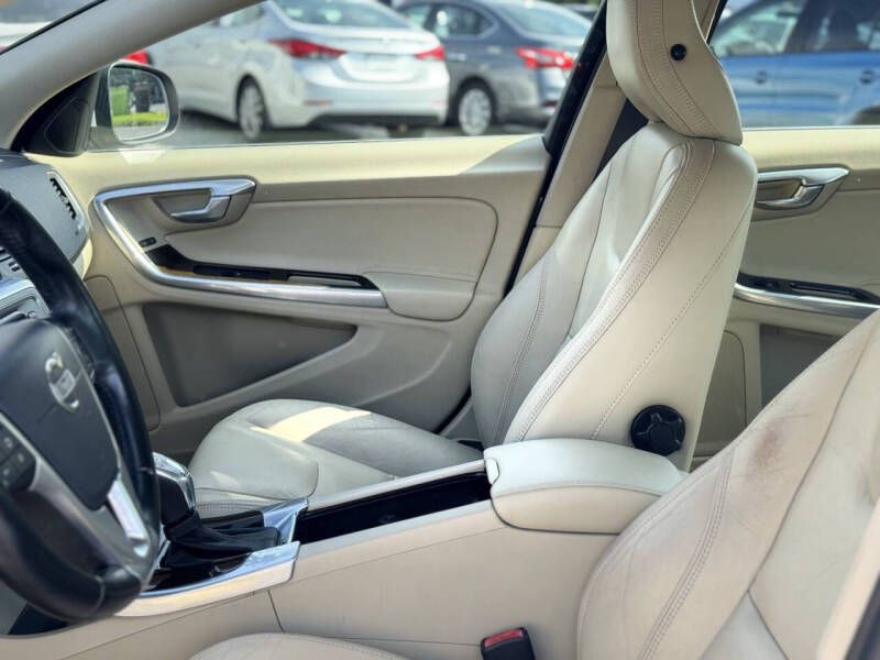 2013 Volvo S60 Image 9