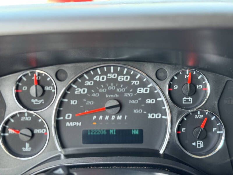 2019 Chevrolet Express Image 10