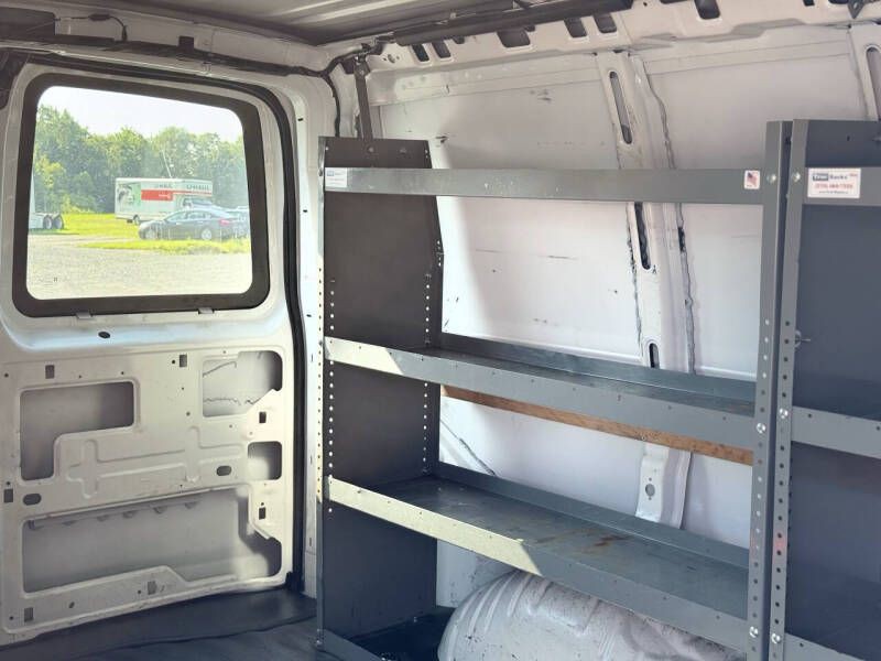 2019 Chevrolet Express Image 14