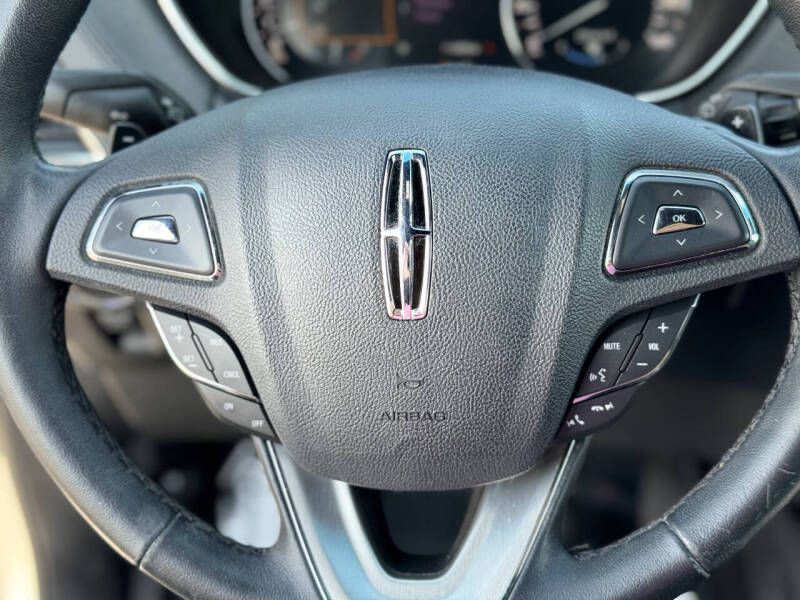 2016 Lincoln MKX Image 9