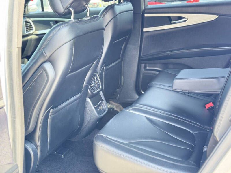 2016 Lincoln MKX Image 13