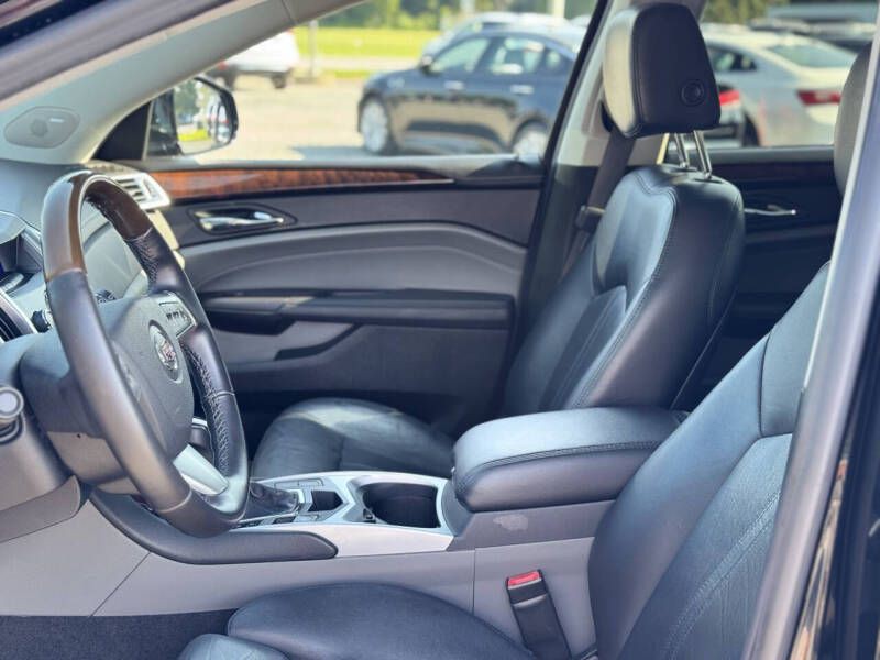 2011 Cadillac SRX Image 9