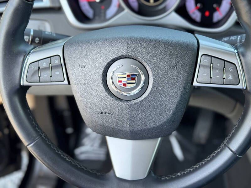 2011 Cadillac SRX Image 10