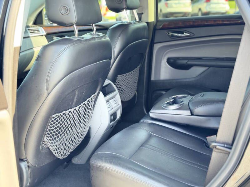 2011 Cadillac SRX Image 14