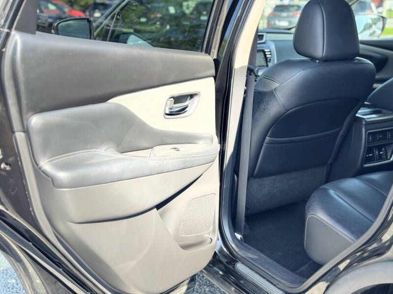 2016 Nissan Murano Image 13