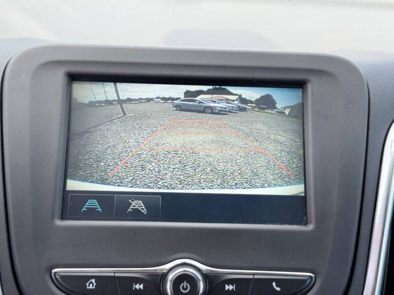 2018 Chevrolet Equinox Image 11