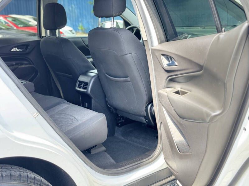 2018 Chevrolet Equinox Image 16