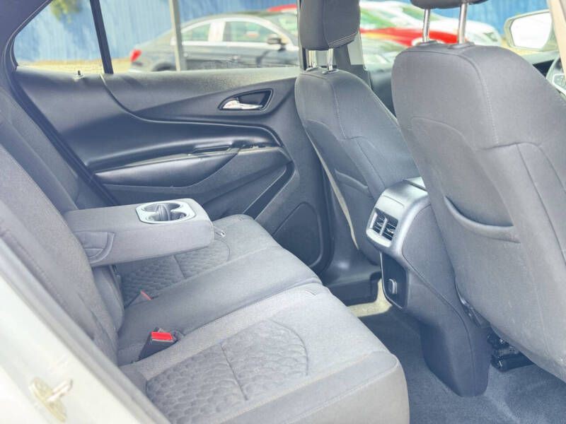 2018 Chevrolet Equinox Image 17