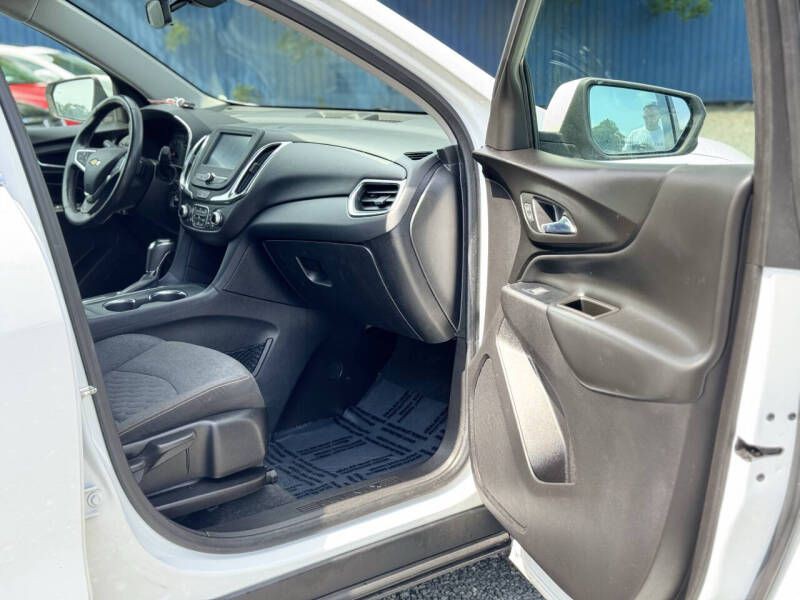 2018 Chevrolet Equinox Image 18
