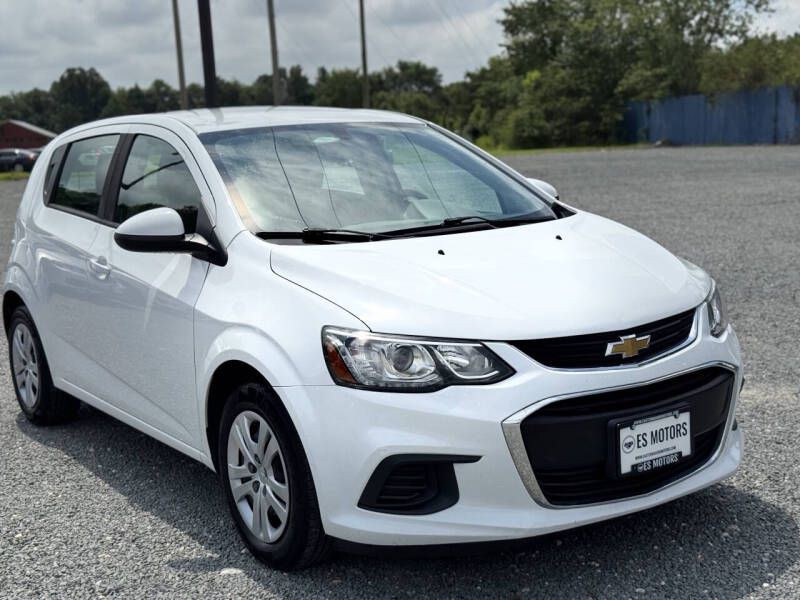 2017 Chevrolet Sonic Image 6