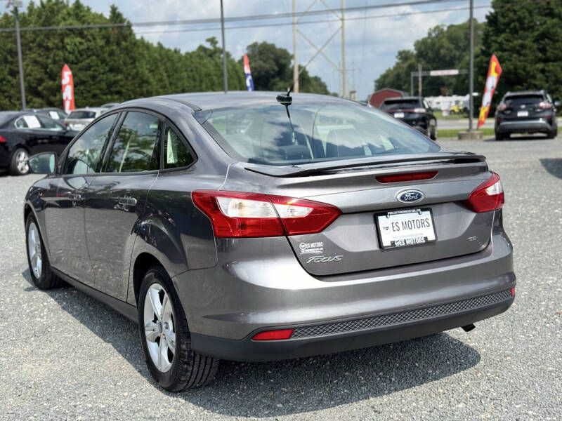 2012 Ford Focus Image 3