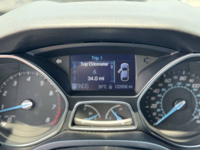 2012 Ford Focus Image 11