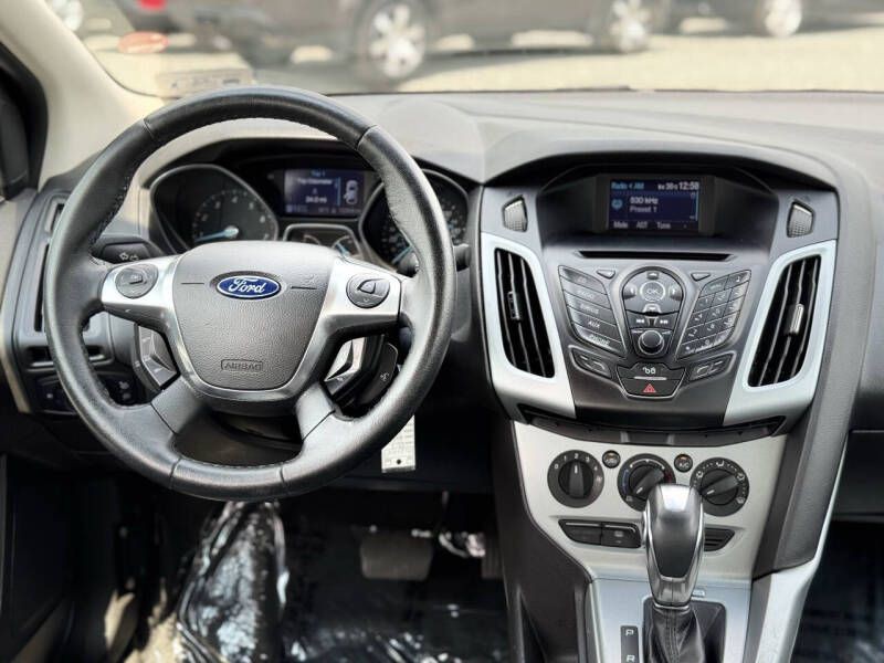 2012 Ford Focus Image 13