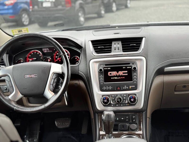 2016 GMC Acadia Image 15