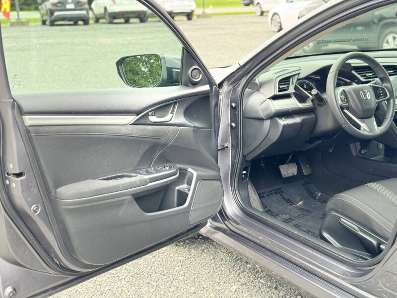 2016 Honda Civic Image 8
