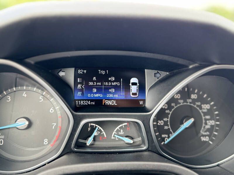 2015 Ford Focus Image 10
