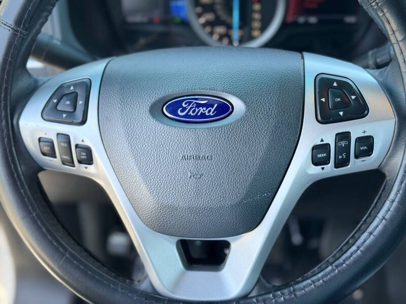 2014 Ford Explorer Image 10