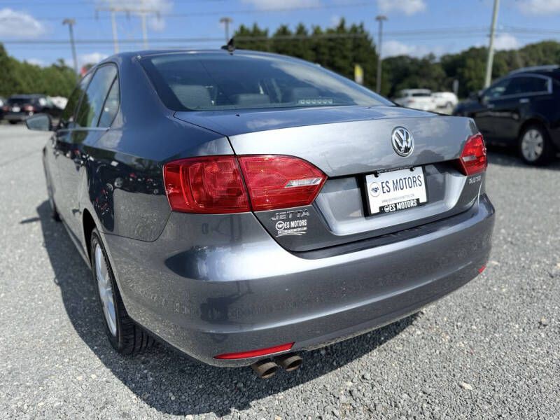 2013 Volkswagen Jetta Image 3