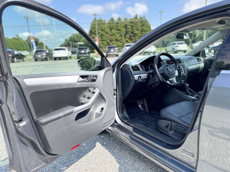 2013 Volkswagen Jetta Image 8