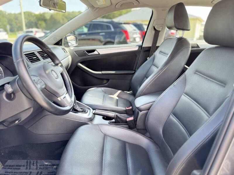 2013 Volkswagen Jetta Image 9