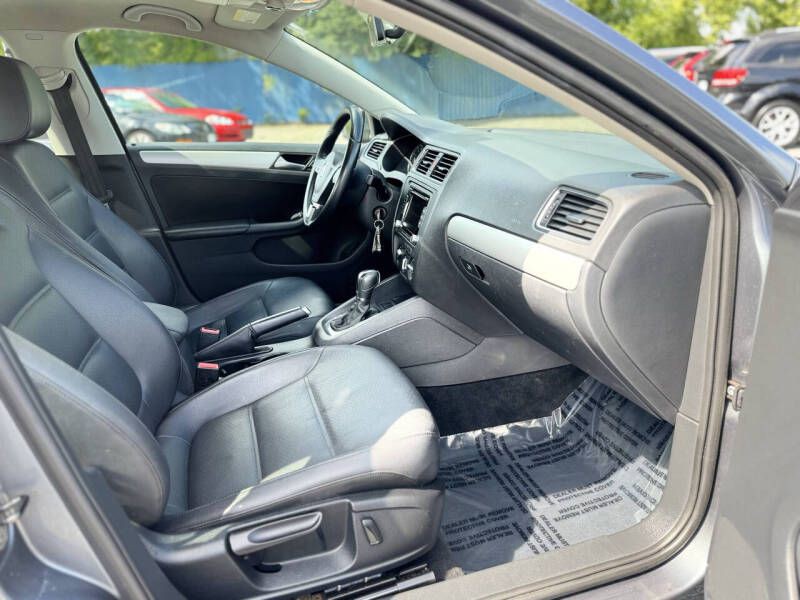 2013 Volkswagen Jetta Image 22