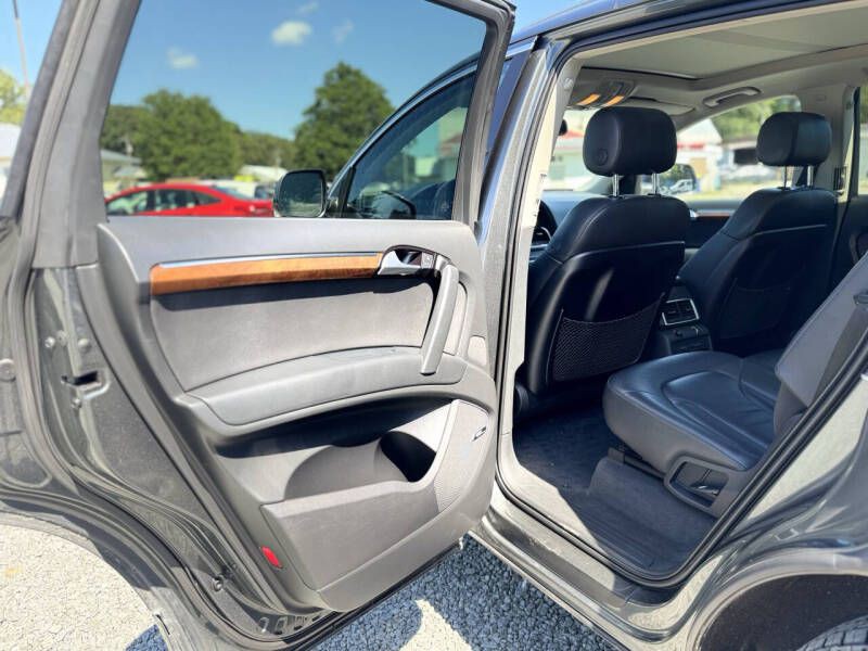 2015 Audi Q7 Image 13