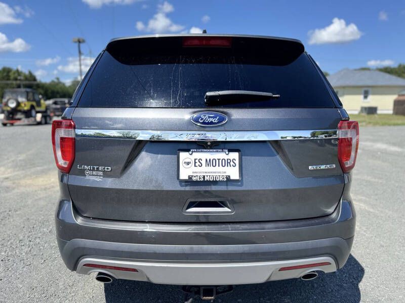 2016 Ford Explorer Image 22