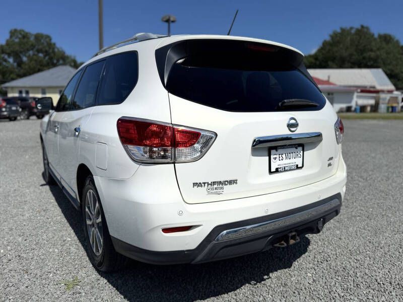 2013 Nissan Pathfinder Image 3