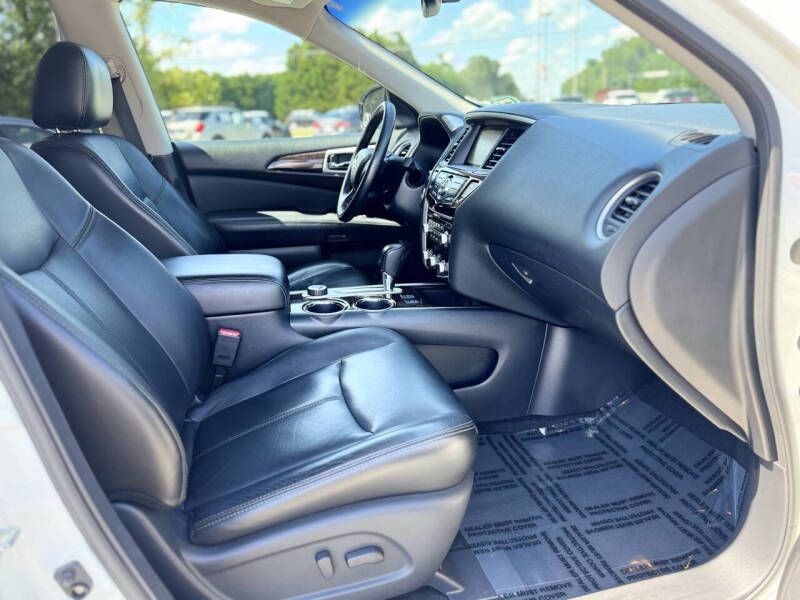 2013 Nissan Pathfinder Image 21