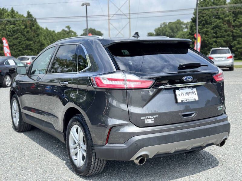 2020 Ford Edge Image 3