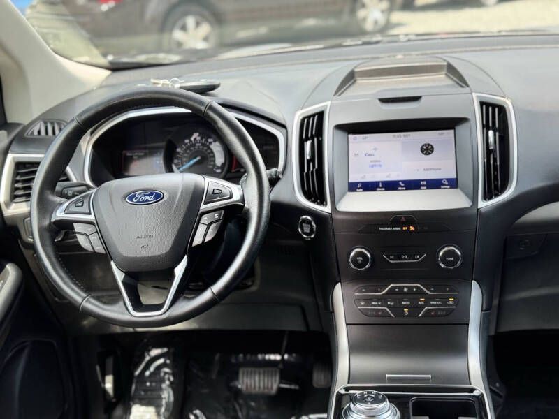 2020 Ford Edge Image 14