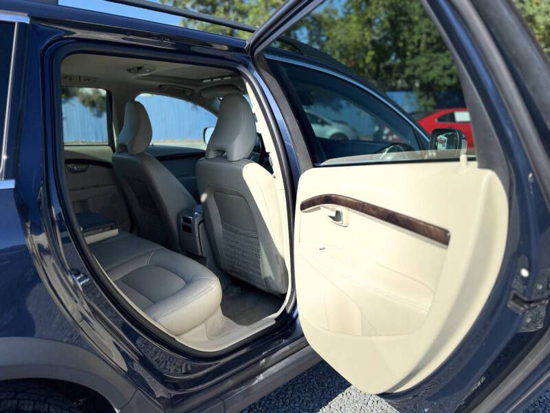 2015 Volvo XC70 Image 18
