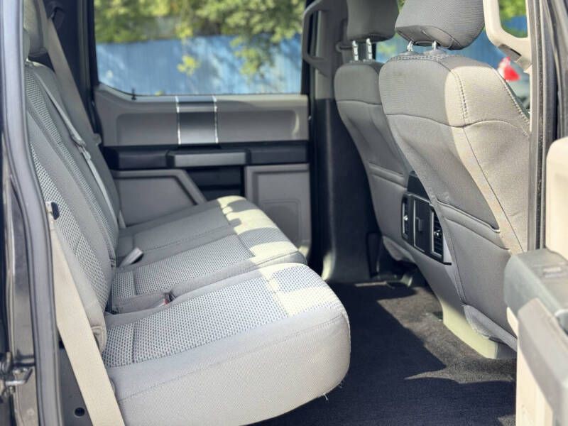 2015 Ford F-150 Image 17