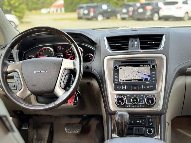 2016 GMC Acadia Image 14