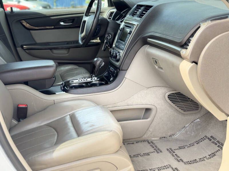 2016 GMC Acadia Image 22