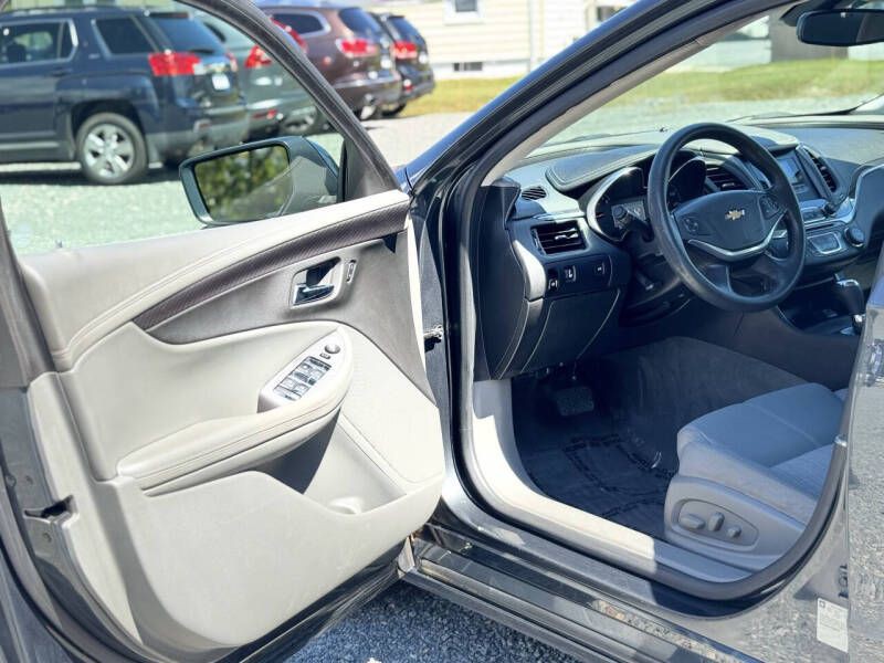 2015 Chevrolet Impala Image 7