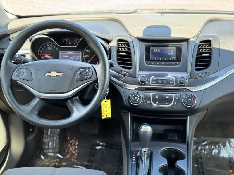 2015 Chevrolet Impala Image 13