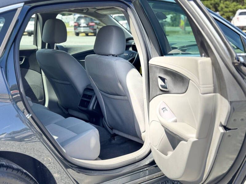 2015 Chevrolet Impala Image 15