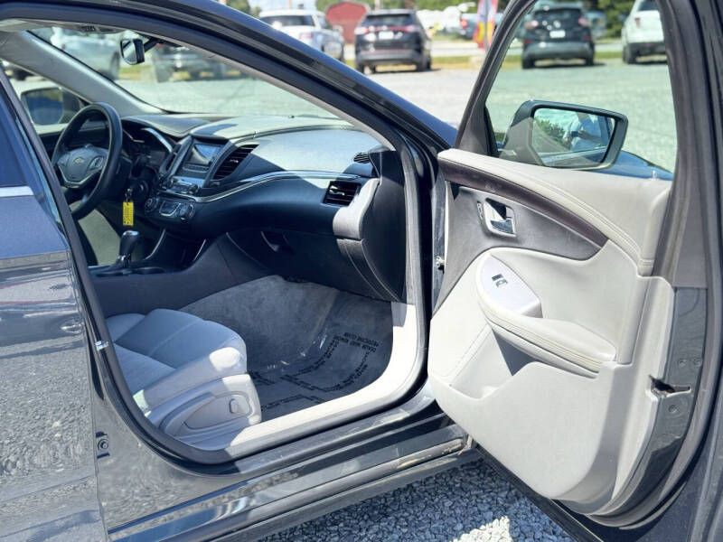 2015 Chevrolet Impala Image 17