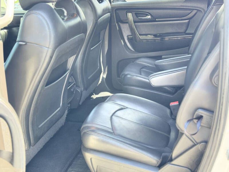 2014 GMC Acadia Image 14