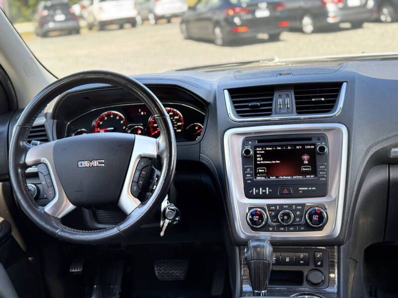 2014 GMC Acadia Image 15