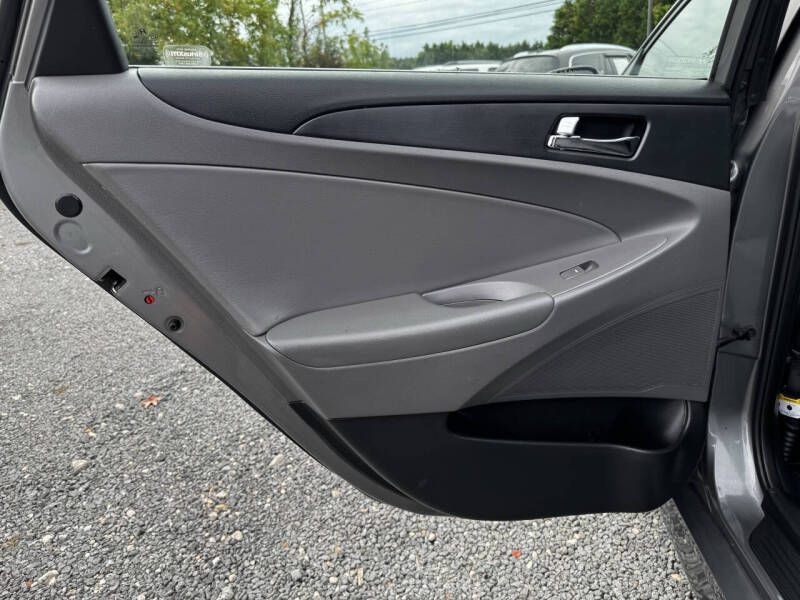 2014 Hyundai Sonata Image 12