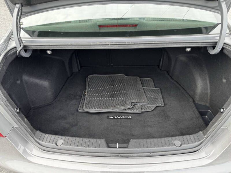 2014 Hyundai Sonata Image 16