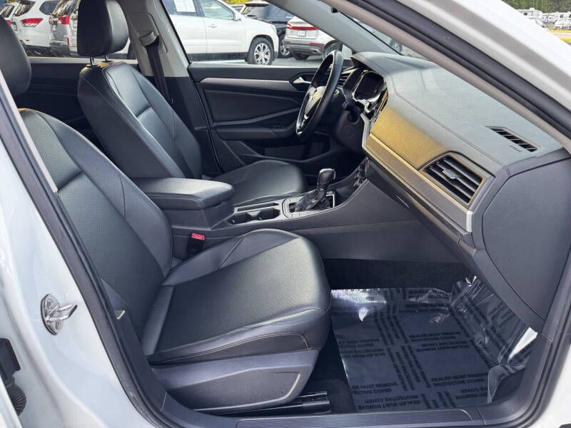 2019 Volkswagen Jetta Image 20