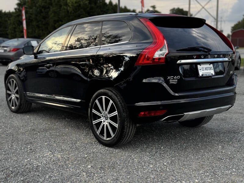 2015 Volvo XC60 Image 3