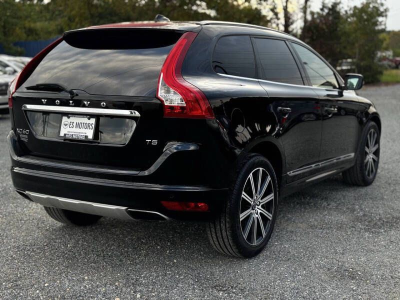 2015 Volvo XC60 Image 4
