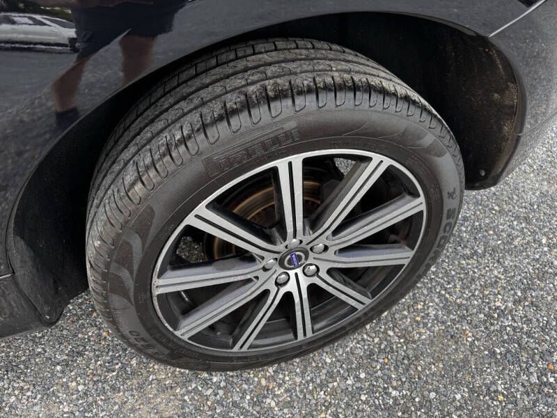 2015 Volvo XC60 Image 23