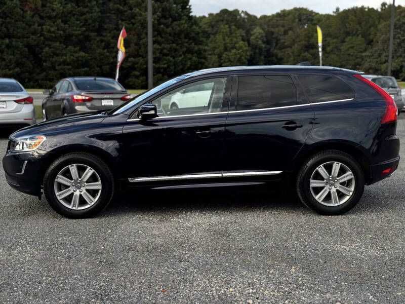 2016 Volvo XC60 Image 2