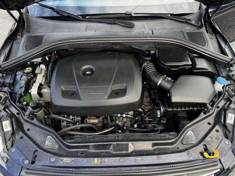 2016 Volvo XC60 Image 22