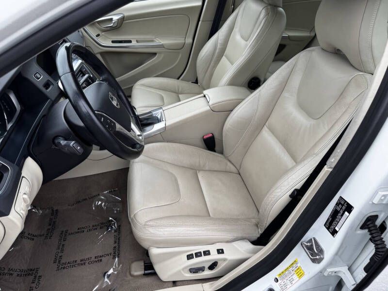 2014 Volvo S60 Image 9